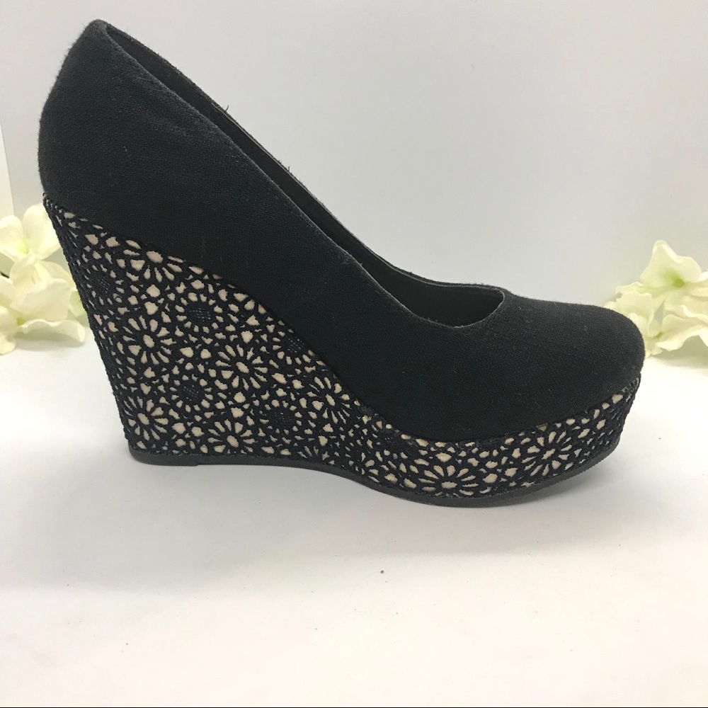 Black Canvas Wedge Wedges ~ Size 7